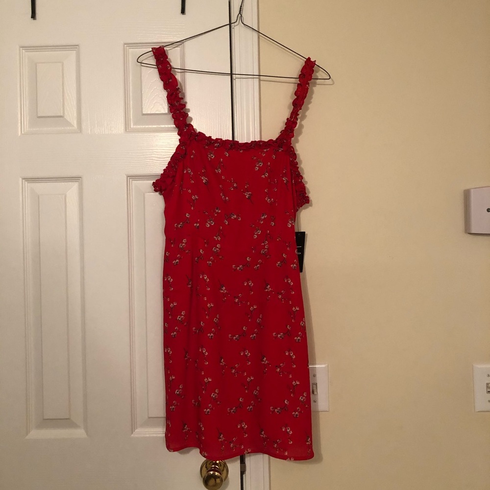Lulu’s Cute Red Dress
